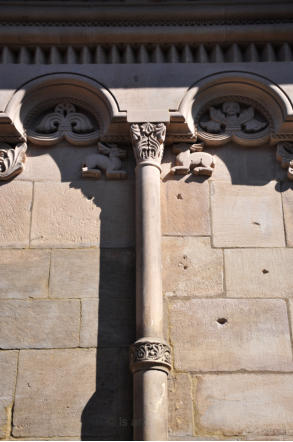 SPTROMANISCHE KIRCHENGEBUDE